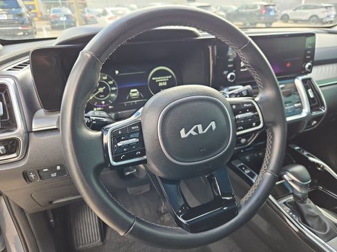 Used 2023 Kia Sorento SX FWD image 17
