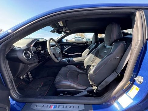 Used 2020 Chevrolet Camaro ZL1 image 17