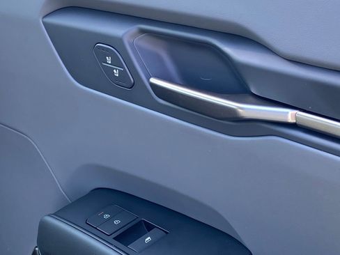 New 2026 Kia EV9 Light image 25