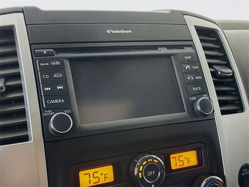 Used 2013 Nissan Frontier PRO-4X w/ Pro-4x Luxury Pkg image 23