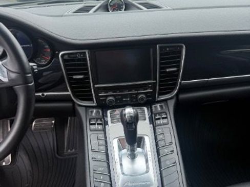 Used 2014 Porsche Panamera S RWD image 23