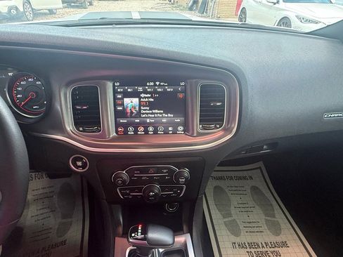 Used 2019 Dodge Charger R/T image 21