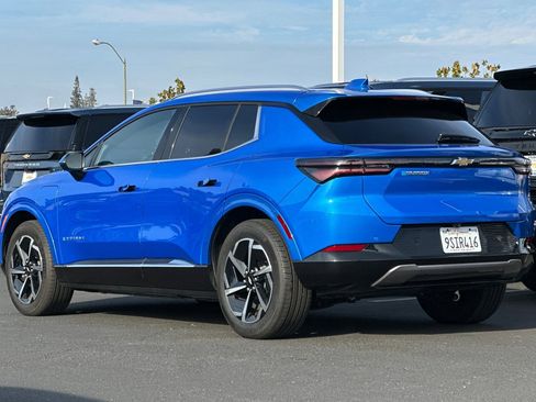 Used 2025 Chevrolet Equinox EV LT w/ Convenience Package image 7