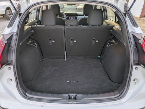 Used 2023 Nissan Kicks SV image 29