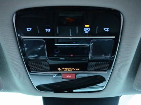 Used 2025 Hyundai Santa Fe SEL image 27