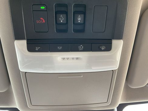 Used 2025 Nissan Rogue Platinum w/ Platinum Premium Package image 22