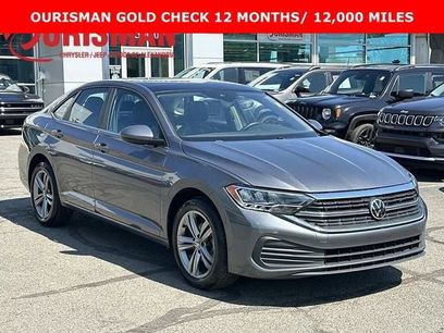 Used 2024 Volkswagen Jetta SE w/ Panoramic Sunroof Package