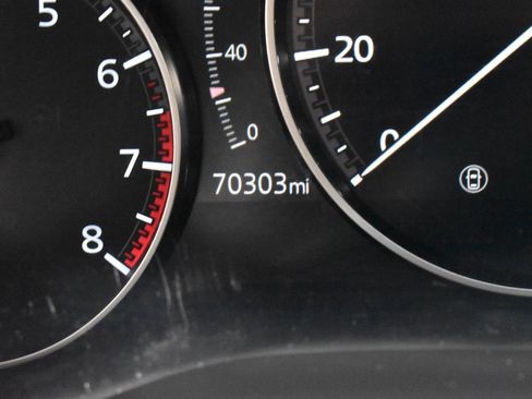 Used 2021 MAZDA MAZDA3 s image 18