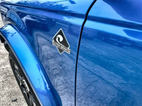 Used 2024 Ford Bronco Outer Banks image 14