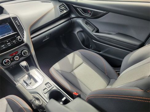 Used 2023 Subaru Crosstrek 2.0i Premium image 17
