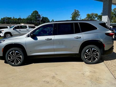 New 2026 Buick Enclave Sport Touring image 4