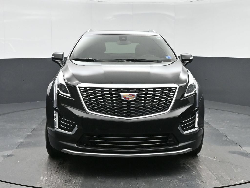 Used 2025 Cadillac XT5 Premium Luxury FWD image 2
