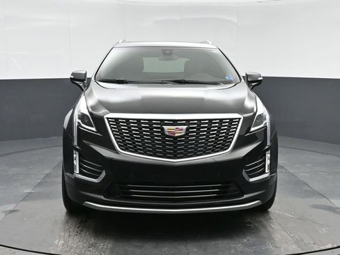 Used 2025 Cadillac XT5 Premium Luxury image 2