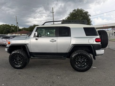 Used 2007 Toyota FJ Cruiser 4WD image 8