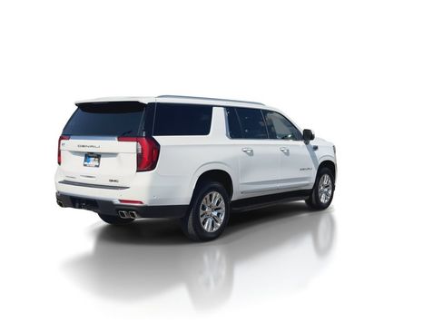 Certified 2025 GMC Yukon XL Denali AWD/4WD image 8
