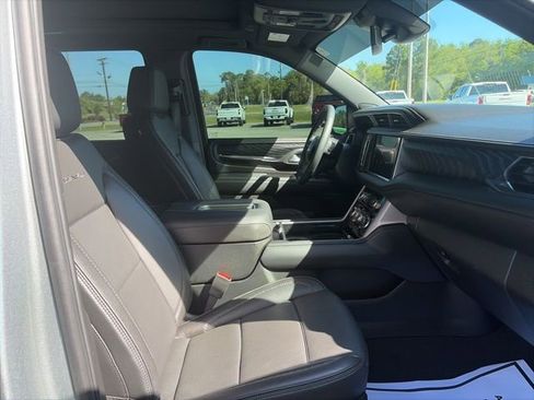 Used 2024 GMC Yukon Denali AWD/4WD image 21