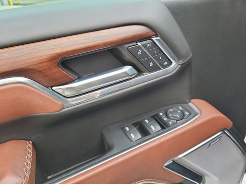 Used 2024 GMC Sierra 2500 Denali Ultimate image 14