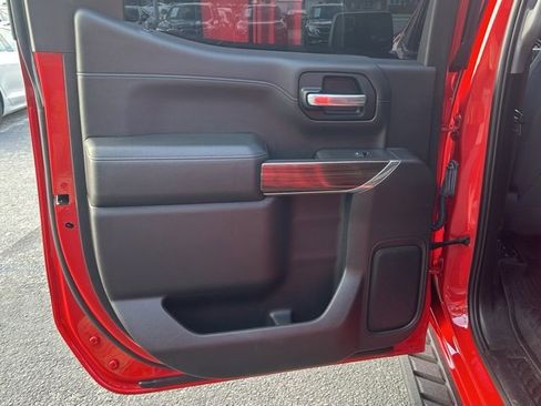 Used 2021 Chevrolet Silverado 1500 LT Trail Boss w/ LPO, Dark Essentials Package image 14