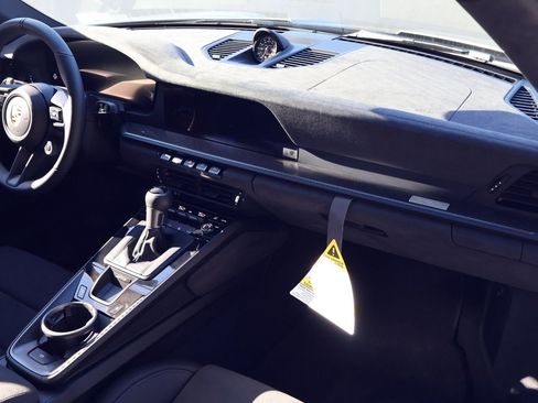 New 2026 Porsche 911 GT3 image 24