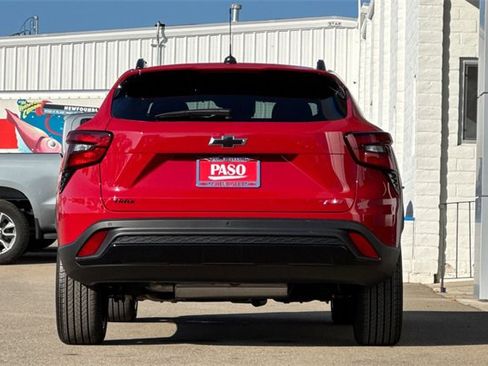 New 2026 Chevrolet Trax RS image 6