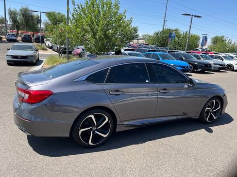 Used 2018 Honda Accord Sport image 5