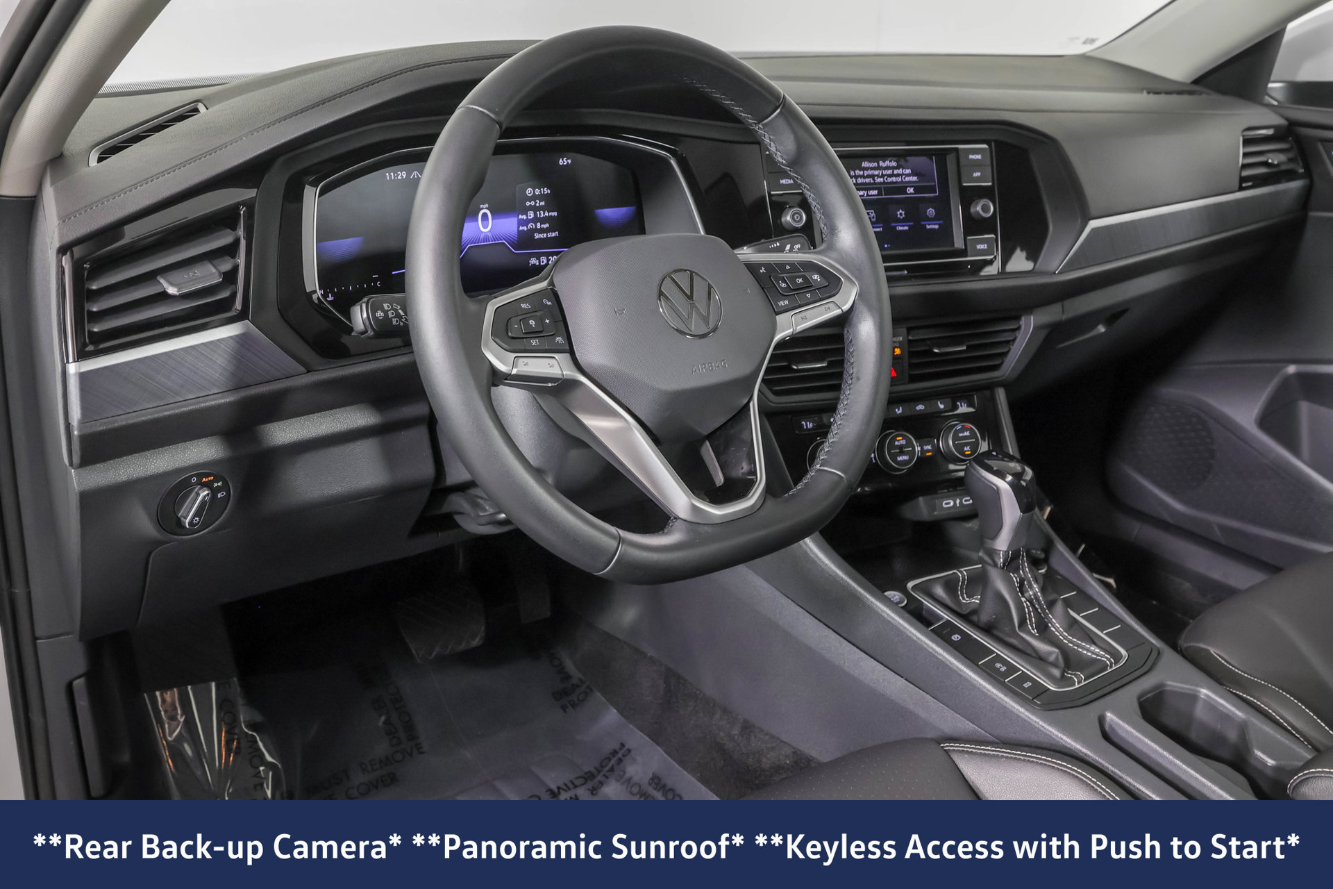 Used 2023 Volkswagen Jetta SE FWD image 4