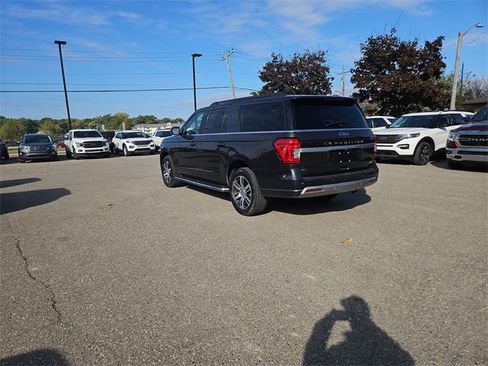 Certified 2022 Ford Expedition Max XLT image 11