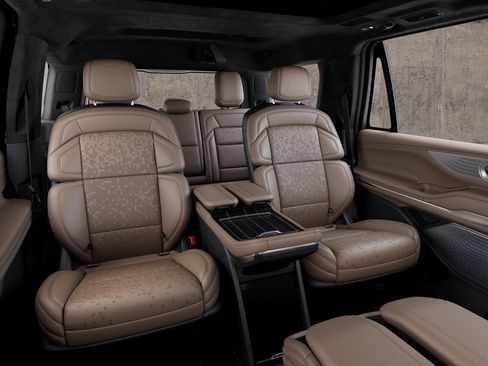New 2027 Lincoln Navigator Black Label AWD/4WD image 11