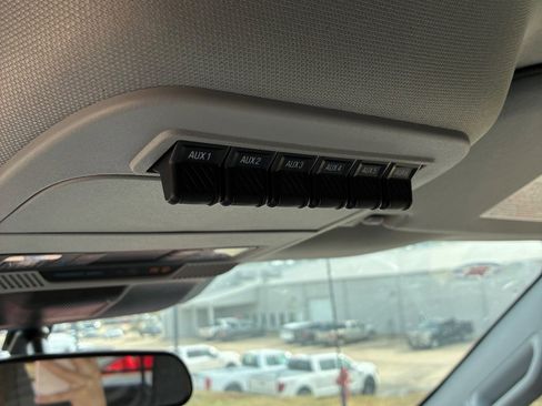 Used 2024 Ford F350 XLT w/ FX4 Off-Road Package image 22