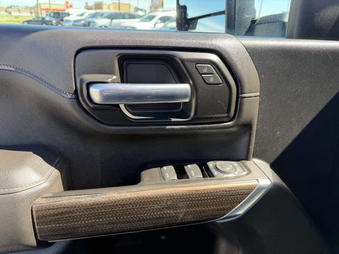 Used 2020 Chevrolet Silverado 2500 LT AWD/4WD image 13