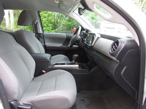 Used 2023 Toyota Tacoma SR5 RWD image 22