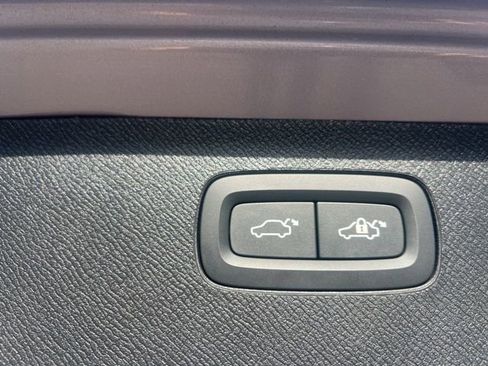 New 2026 Volvo XC90 B6 Core image 27