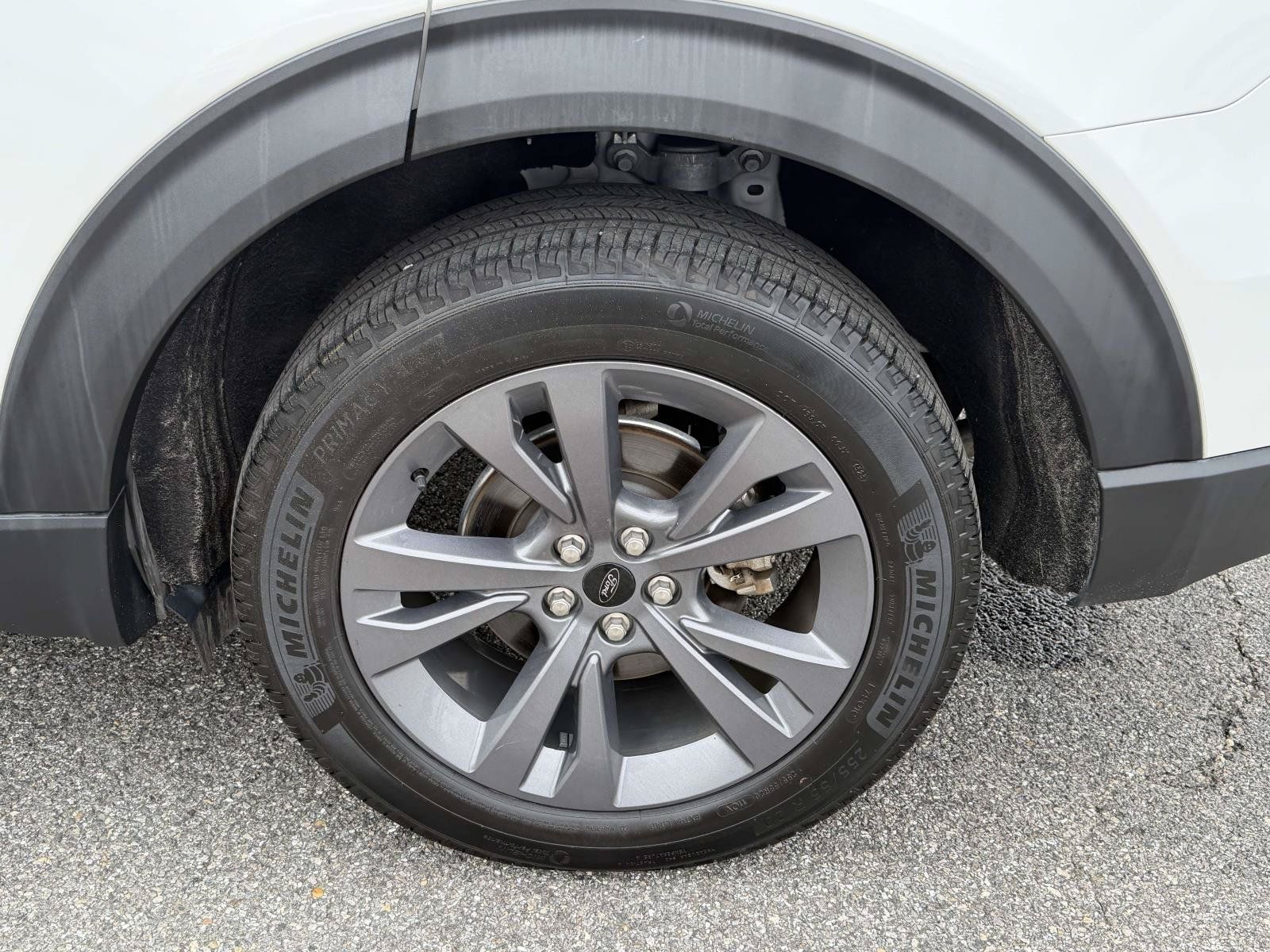Certified 2023 Ford Explorer XLT w/ Equipment Group 202A AWD/4WD image 33