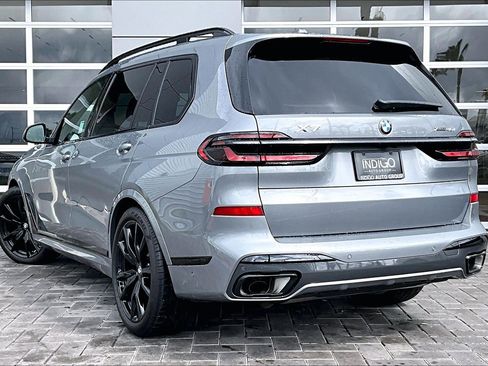 Used 2025 BMW X7 xDrive40i w/ M Sport Package image 12