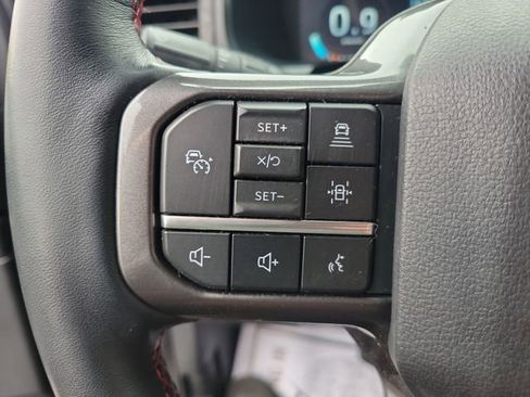 Used 2023 Ford Expedition Limited AWD/4WD image 32