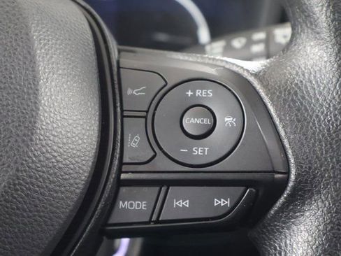 Used 2025 Toyota RAV4 LE image 18