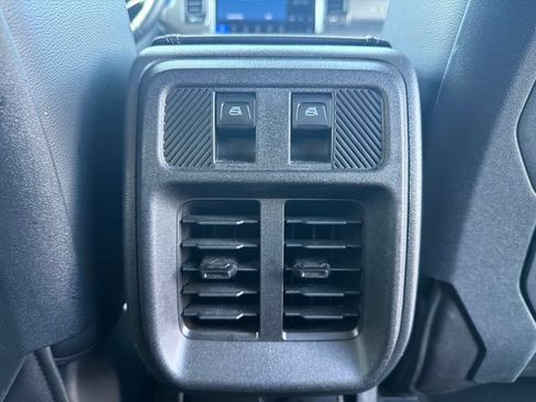 Used 2025 Ford Bronco Badlands AWD/4WD image 34