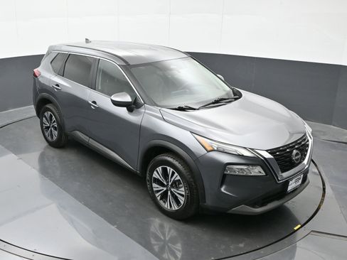 Used 2023 Nissan Rogue SV image 28