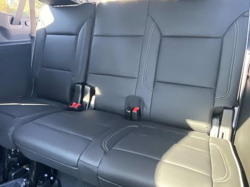 New 2026 Chevrolet Suburban Premier image 13