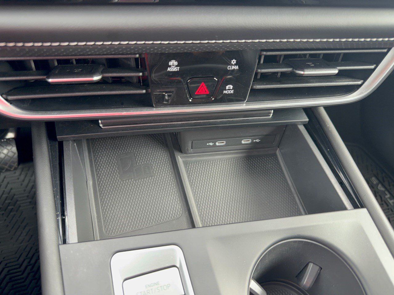 Certified 2024 Volkswagen Atlas SE AWD/4WD image 22