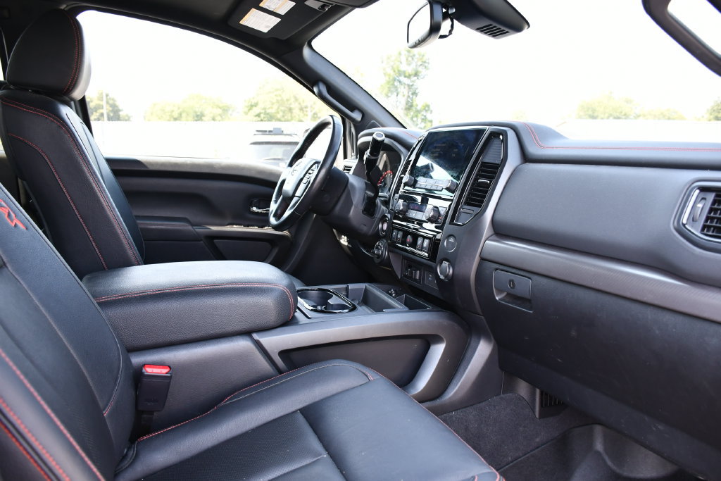 Used 2021 Nissan Titan PRO-4X w/ Pro-4x Convenience Package AWD/4WD image 28