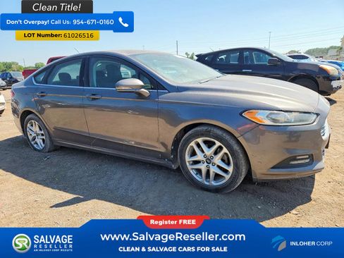 Used 2014 Ford Fusion SE FWD image 5