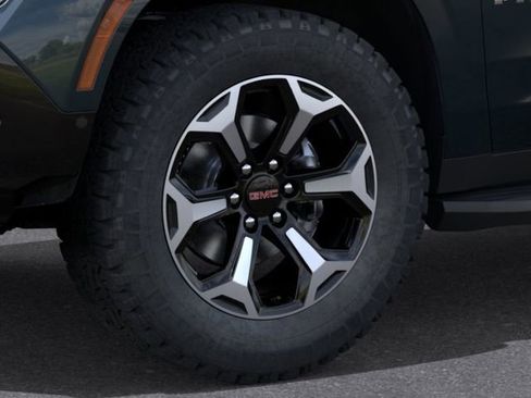 New 2026 GMC Yukon AT4 AWD/4WD image 9