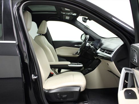 Used 2024 BMW X1 xDrive28i image 16