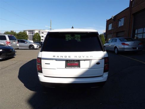 Used 2018 Land Rover Range Rover Supercharged image 10