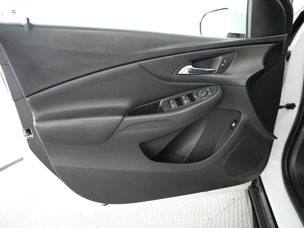 Used 2018 Chevrolet Volt LT FWD image 42