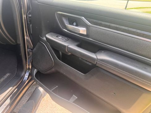 Used 2019 RAM 1500 Big Horn AWD/4WD image 39