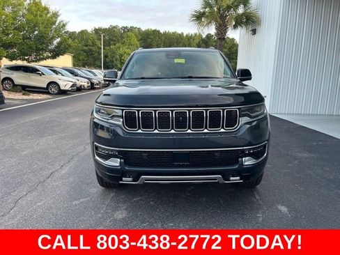Used 2023 Jeep Wagoneer Series III w/ Premium Group I AWD/4WD image 41