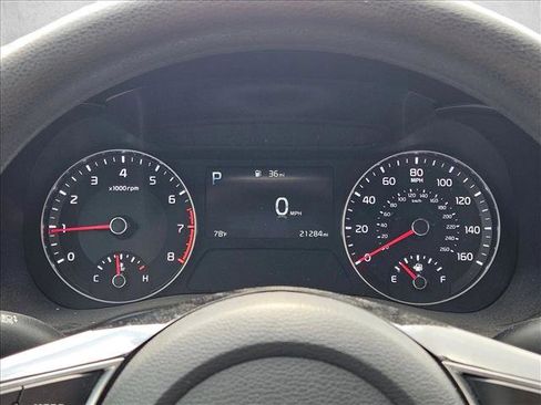 Used 2022 Kia Forte LXS image 9