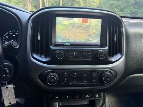 Used 2018 Chevrolet Colorado LT w/ Safety Package RWD image 24